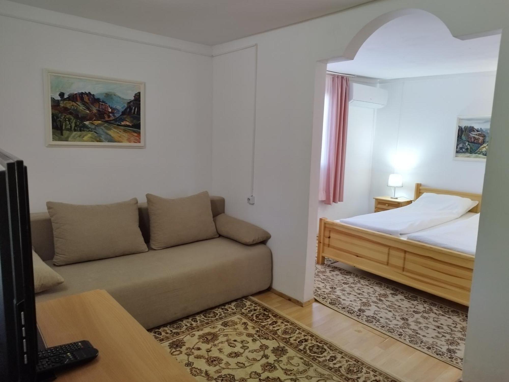 Villa Jun Guest House Белоградчик Екстер'єр фото
